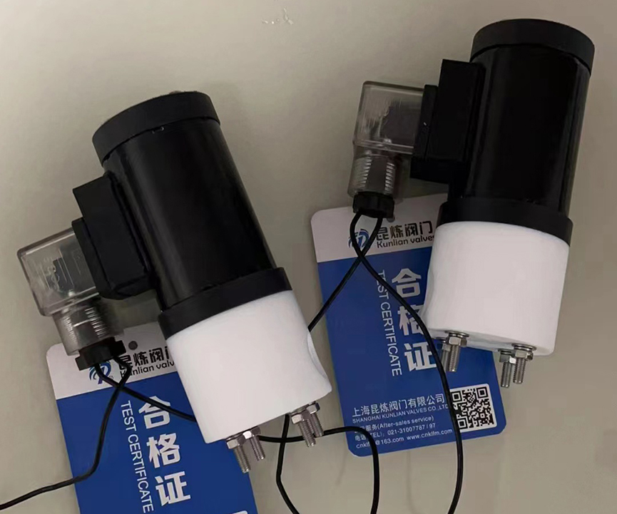 ��������늴��y